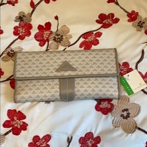 Liz Claiborne wallet